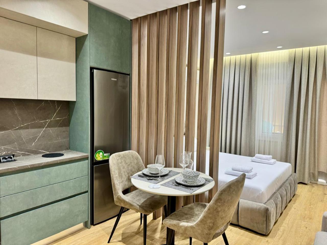 E&R Apartments At Myslym Shyri Tiranë Eksteriør bilde