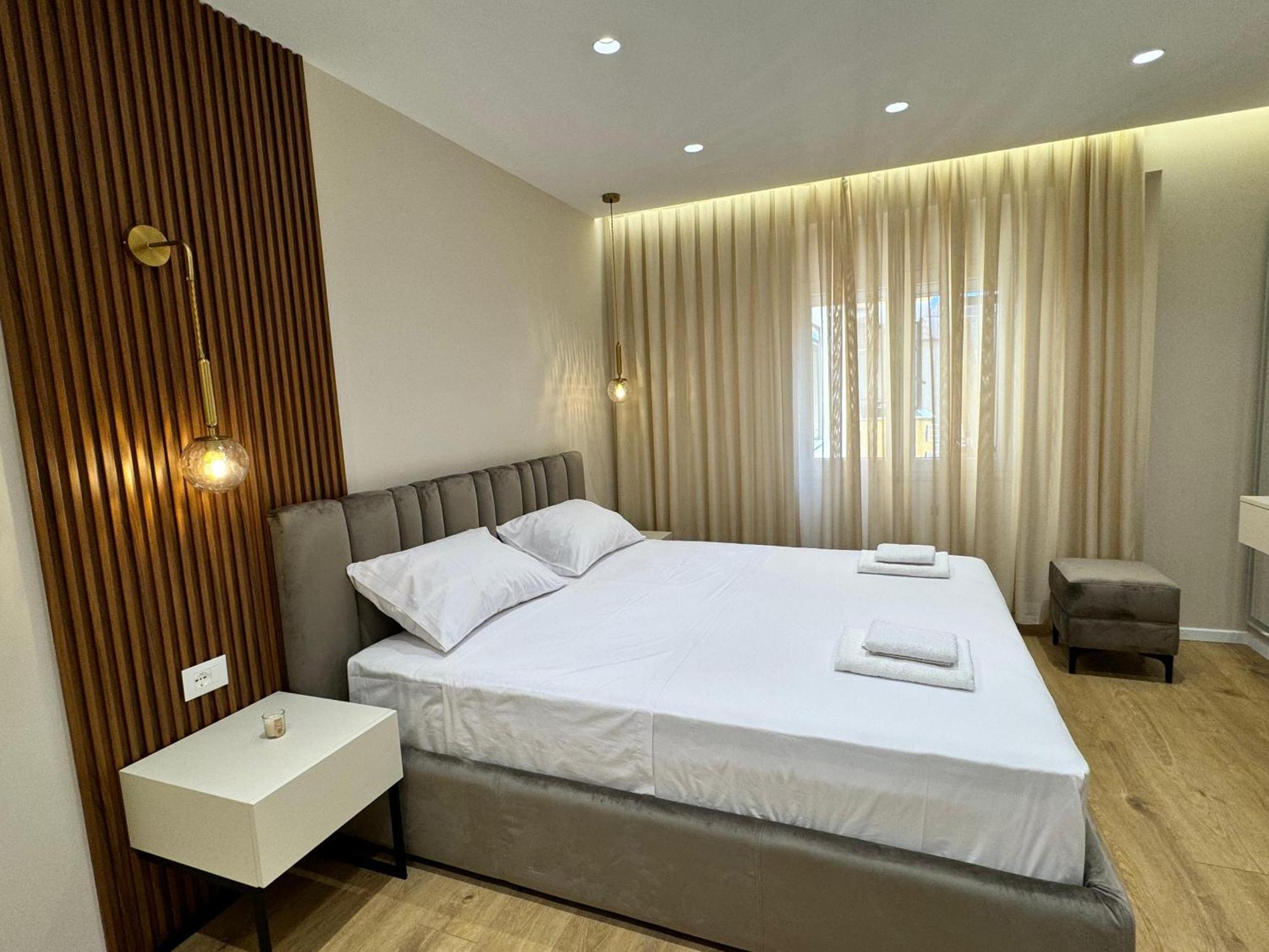 E&R Apartments At Myslym Shyri Tiranë Eksteriør bilde