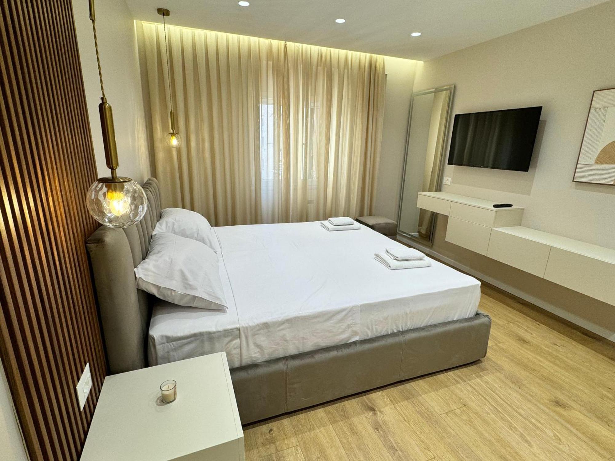E&R Apartments At Myslym Shyri Tiranë Eksteriør bilde